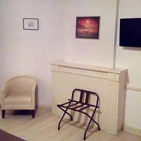 Les Beaux Arts- Hypercentre 호텔